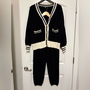 Stylish Women’s Black and Cream Sweater Set